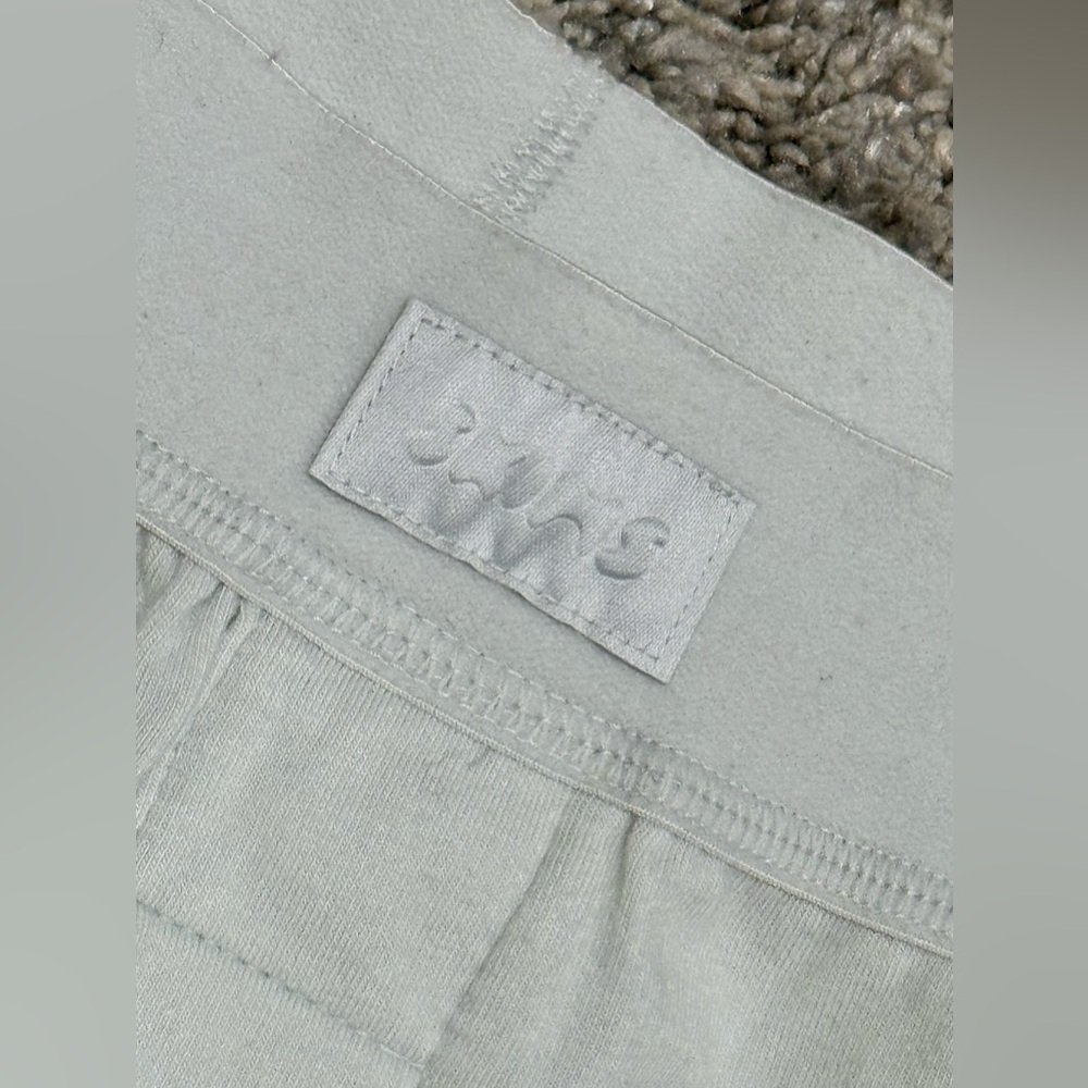 SKIMS Boyfriend Loose Lounge Pants-Unisex Size Medium - Picture 3 of 8
